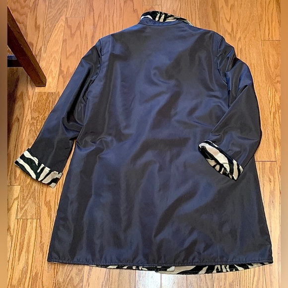 Women’s Large Anne Klein II Reversible Brown Shell/Faux Fur Zebra Stripe Coat - Picture 3 of 16